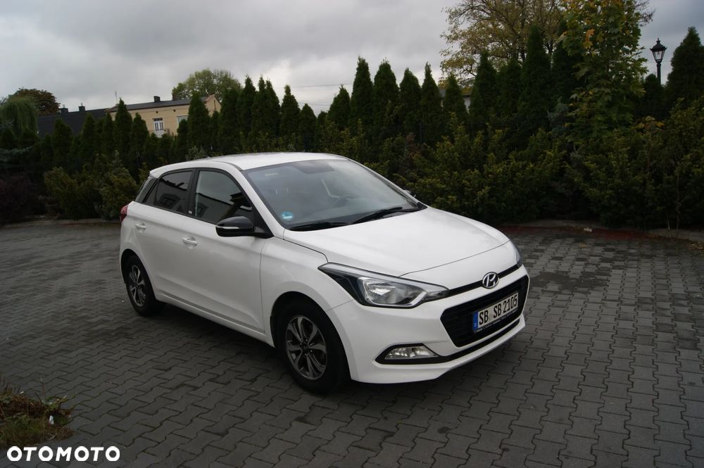 Hyundai i20 1.2 Passion - 30