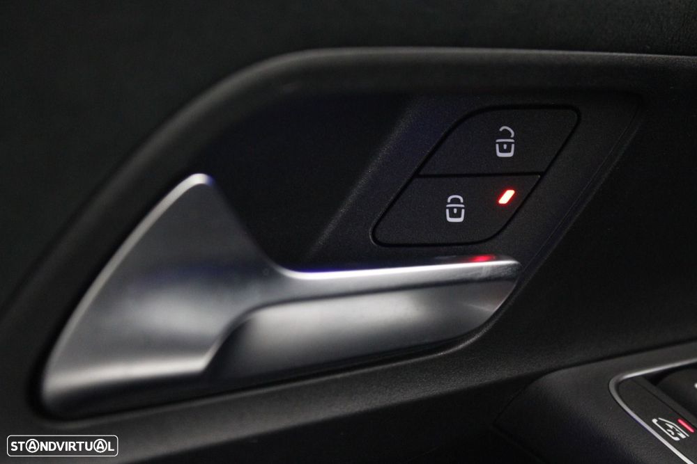 Mercedes-Benz EQA 250+ AMG Line - 28