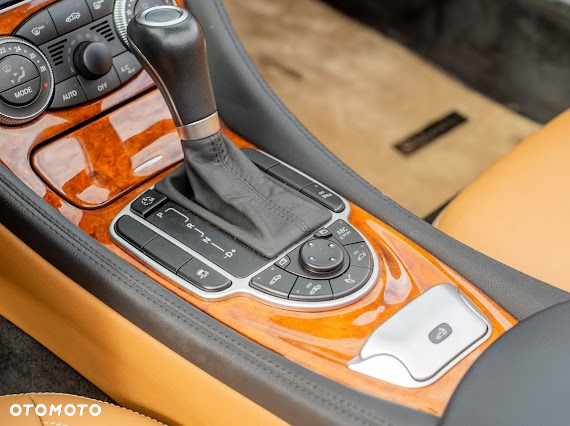 Mercedes-Benz SL - 8