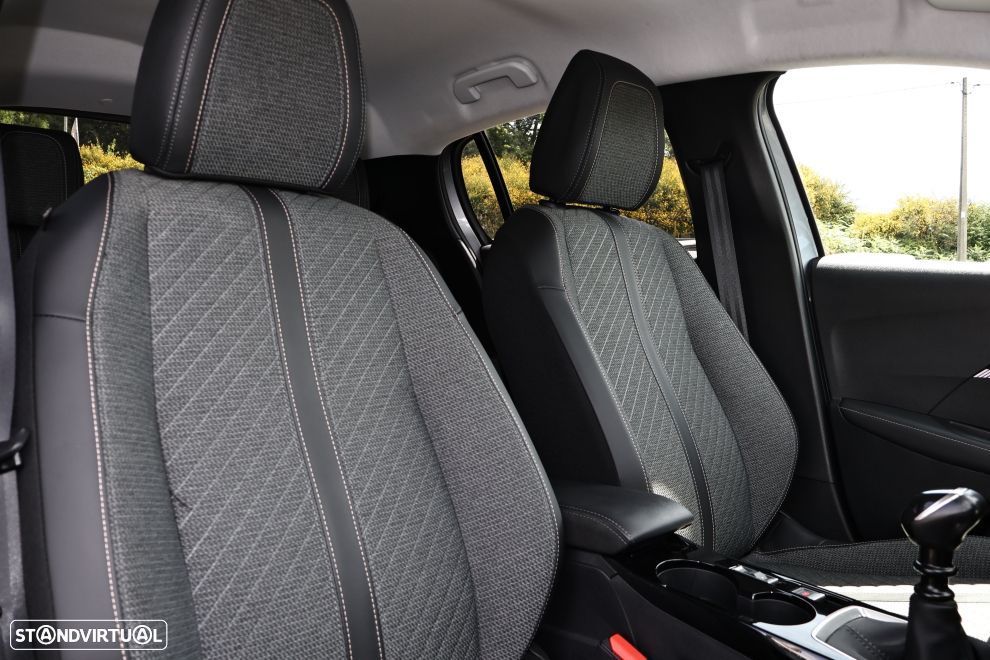 Peugeot 208 1.2 PureTech Allure - 10