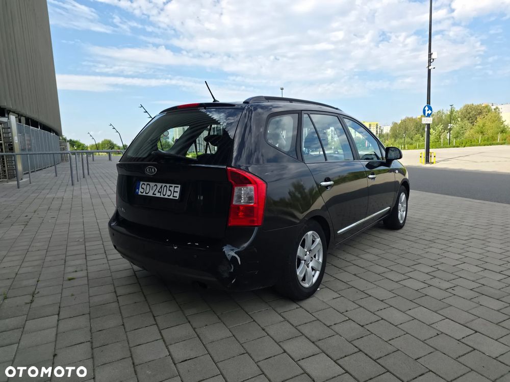Kia Carens 2.0 EX - 4