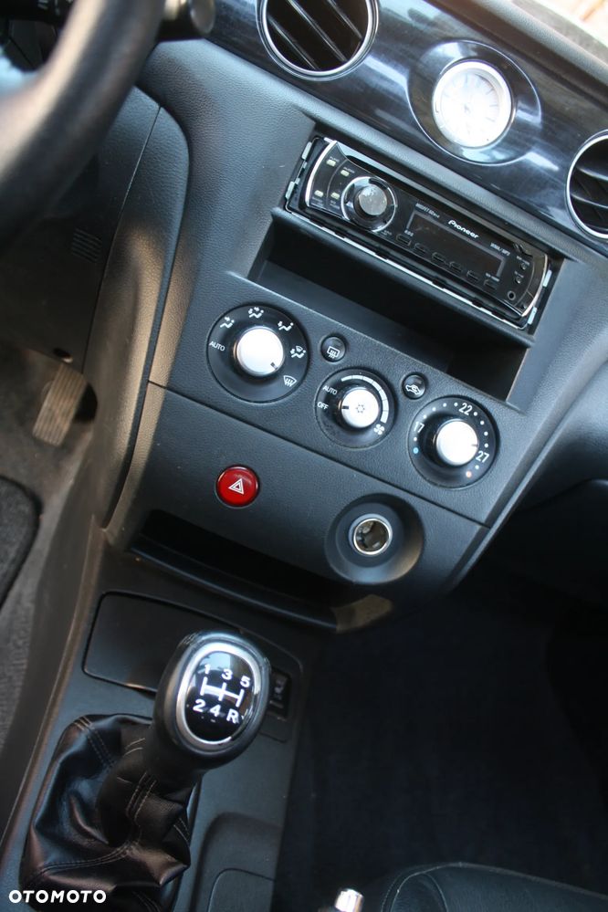 Mitsubishi Outlander 2.0 Sport 4WD - 27