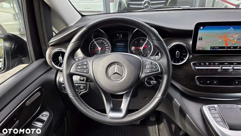 Mercedes-Benz Klasa V 250 d lang 9G-TRONIC Avantgarde - 19