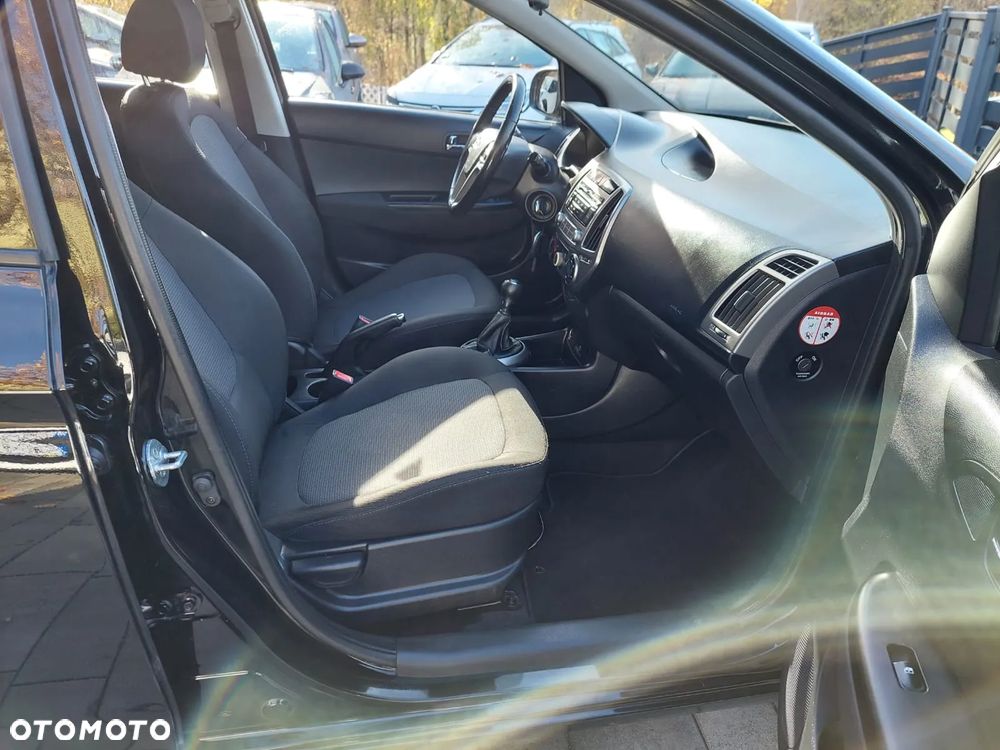 Hyundai i20 1.25 Wersja Jubileuszowa - 25