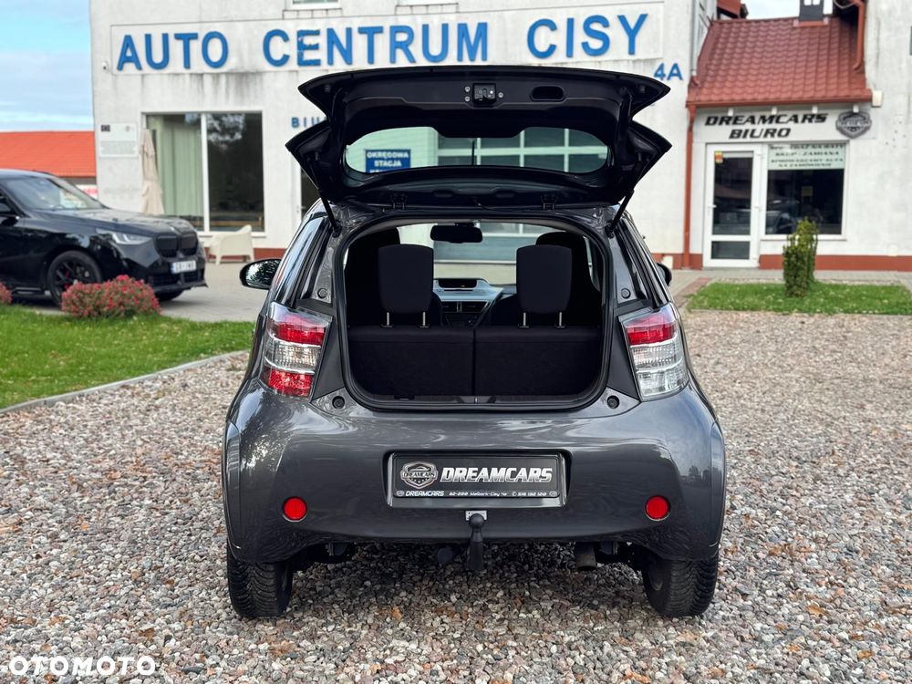 Toyota iQ - 33