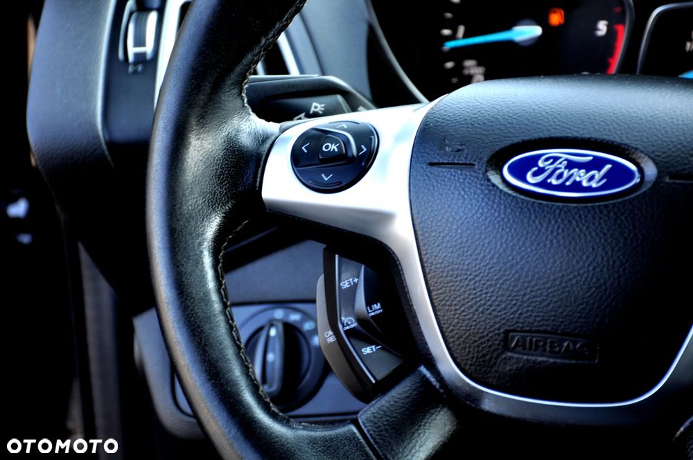 Ford Kuga 2.0 TDCi 4x4 Titanium - 24