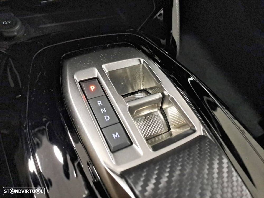 Peugeot 2008 1.2 Hybrid Allure e-DCS6 - 18