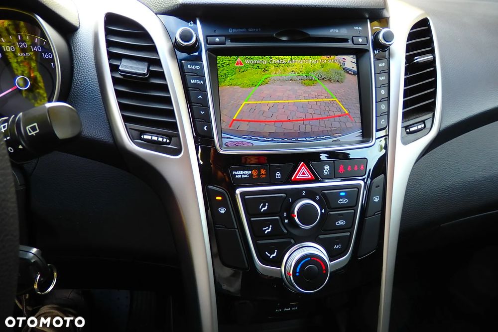 Hyundai i30 1.4 Premium - 19