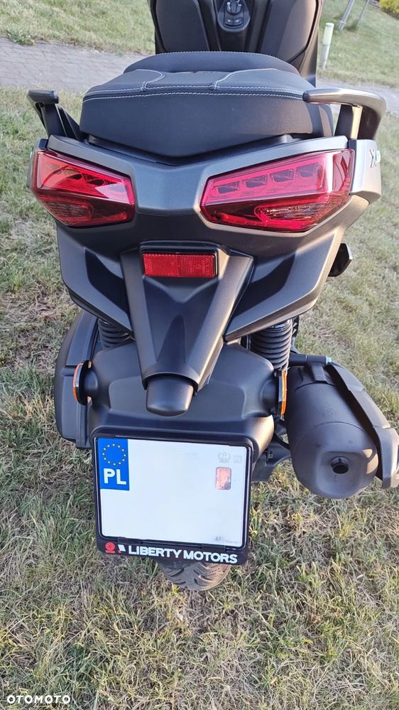 Yamaha X-max - 8