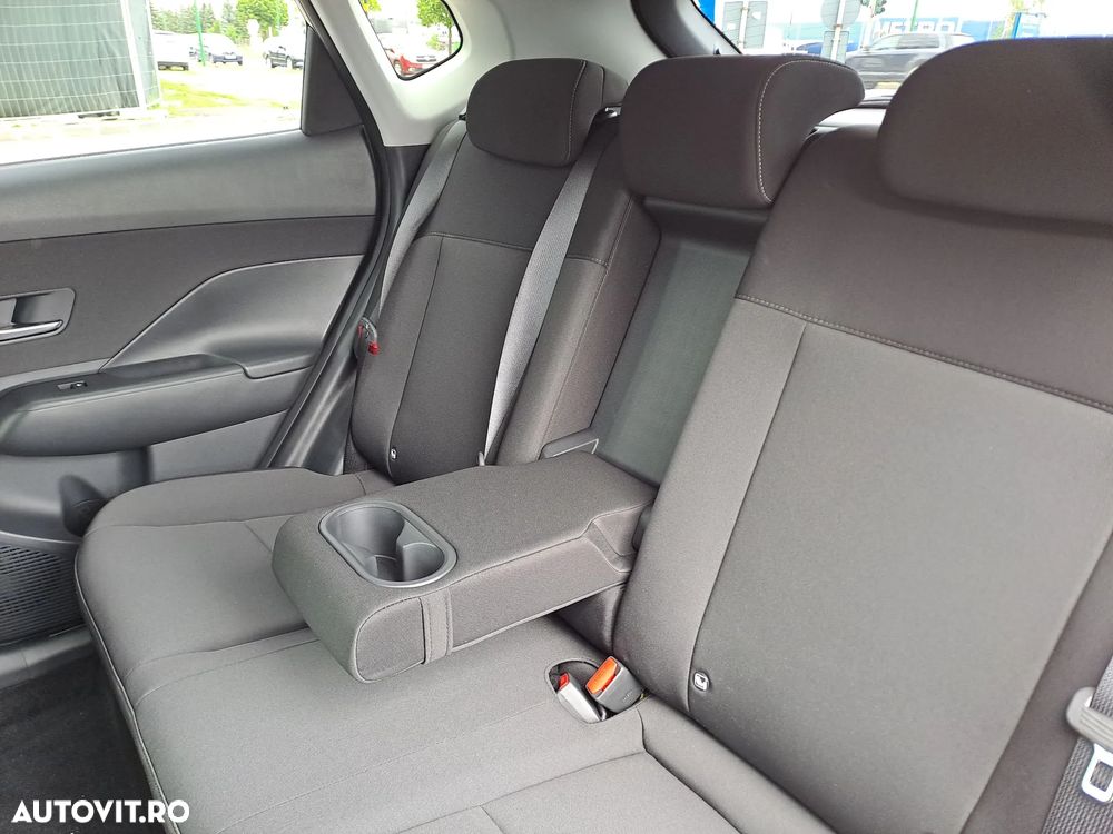 Hyundai KONA - 15