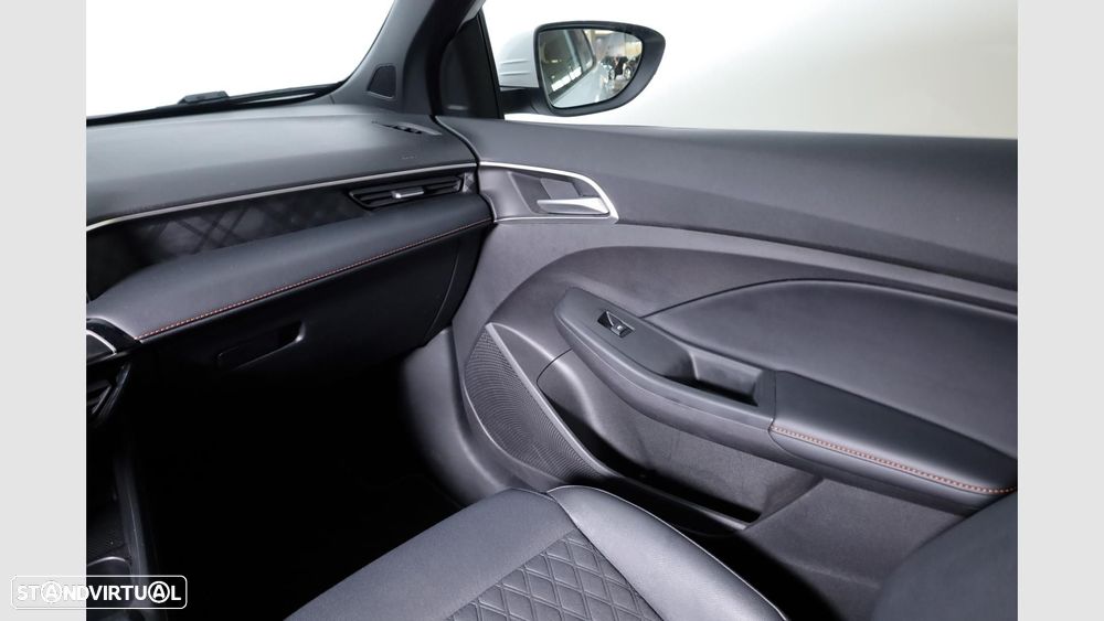 MG MG3 1.5 L Hybrid+ Comfort - 16