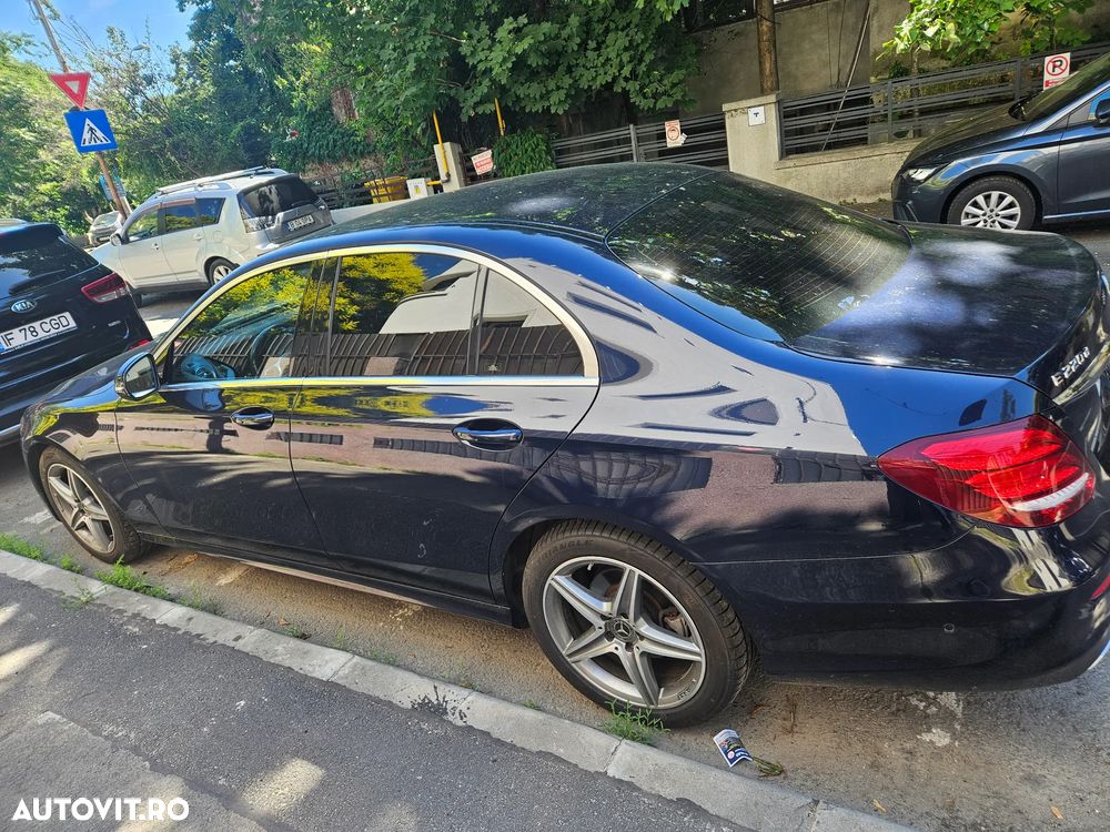 Mercedes-Benz E 220 d 4Matic 9G-TRONIC AMG Line - 11