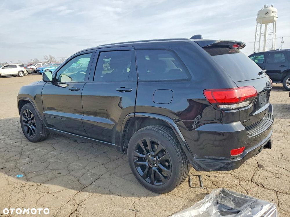Jeep Grand Cherokee - 2