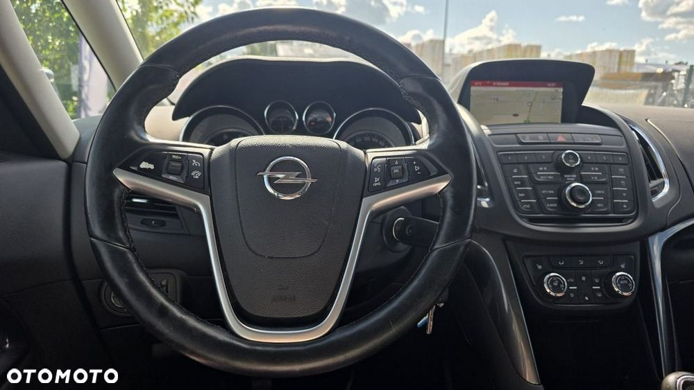 Opel Zafira - 16