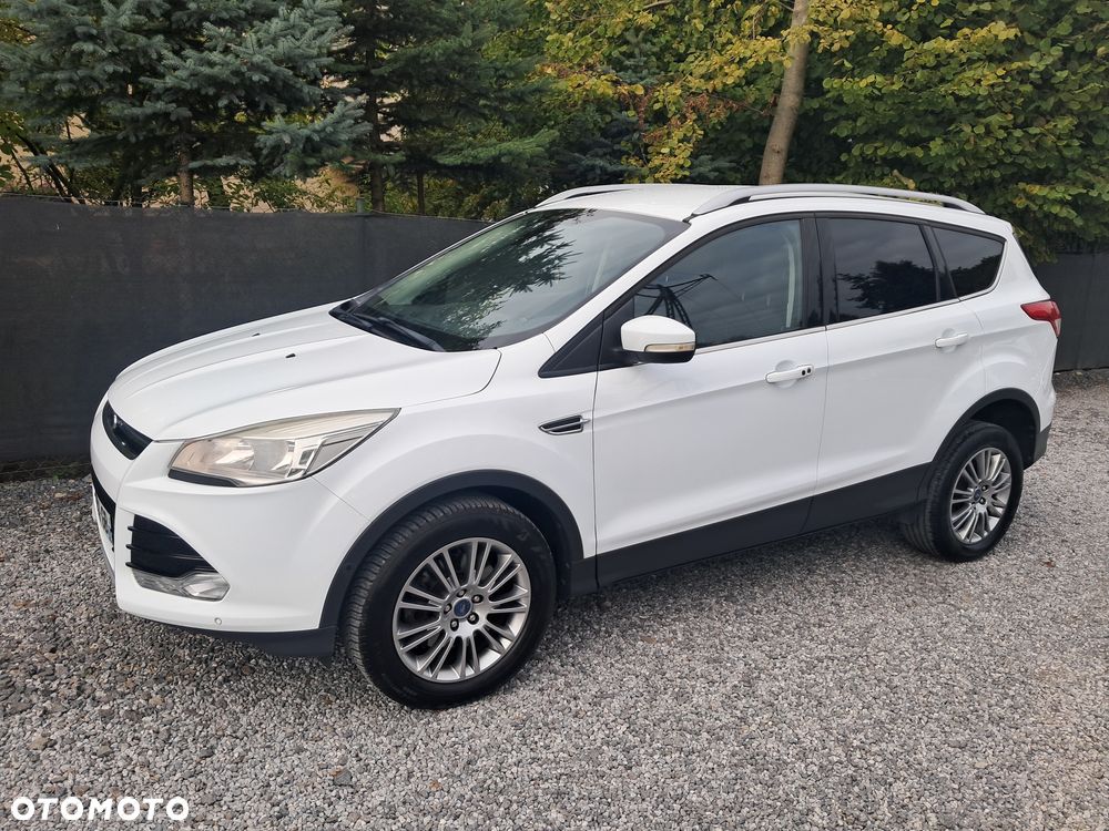 Ford Kuga 2.0 TDCi 2x4 Titanium - 29