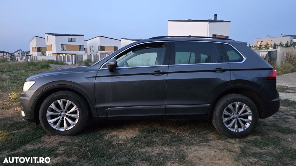 Volkswagen Tiguan 2.0 TDI 4Mot DSG Comfortline - 6