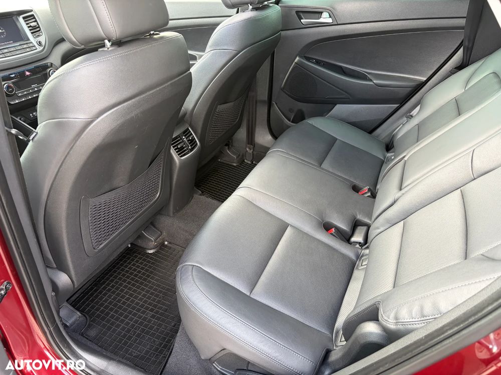 Hyundai Tucson 1.6 T-GDi 4WD 7DCT Luxury - 11