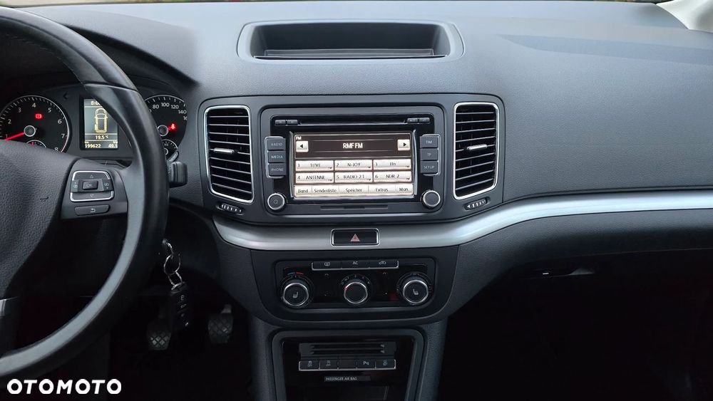 Volkswagen Sharan - 16