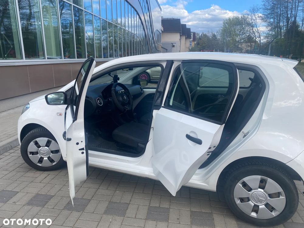 Volkswagen up! - 6