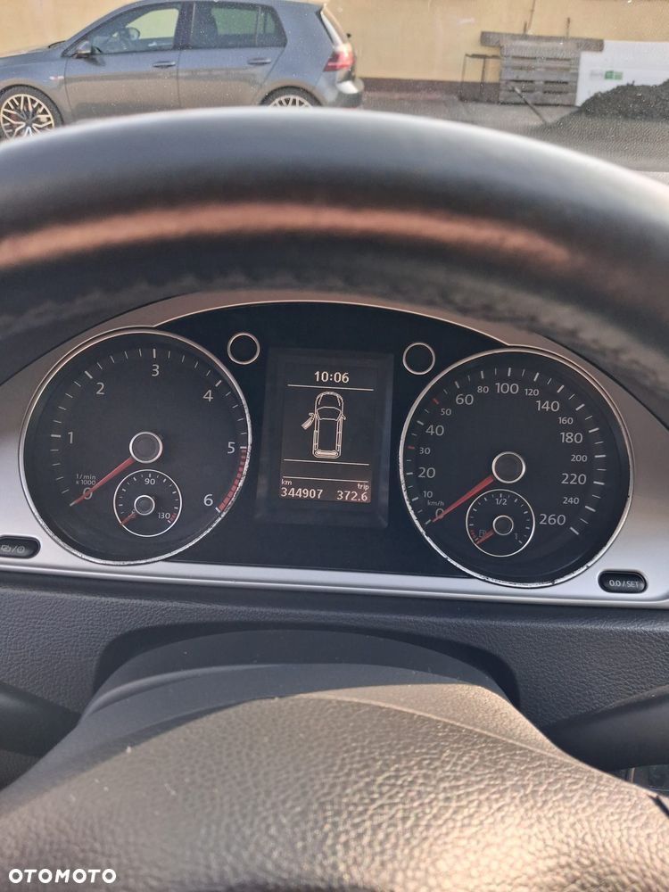 Volkswagen Passat 2.0 TDI Comfortline - 7