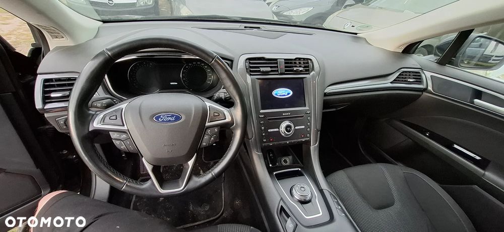 Ford Mondeo 2.0 TDCi Titanium PowerShift - 4