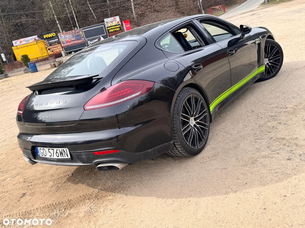 Porsche Panamera - 3