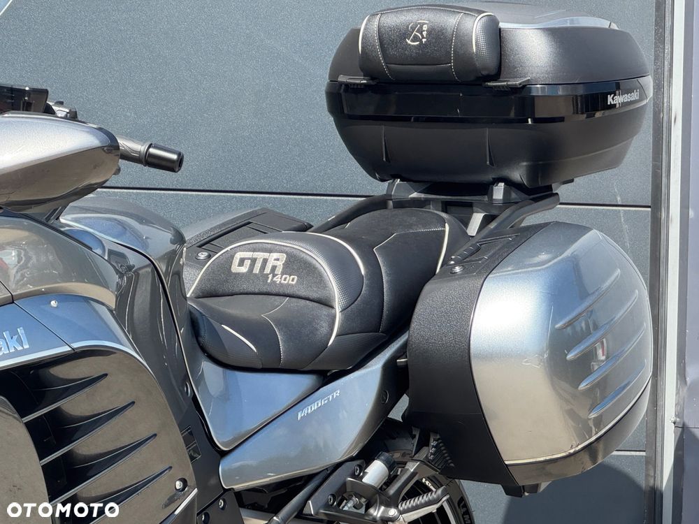 Kawasaki GTR - 28