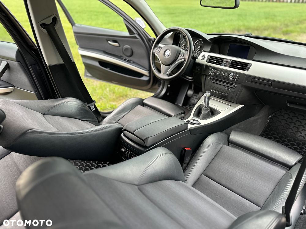 BMW Seria 3 318i - 19