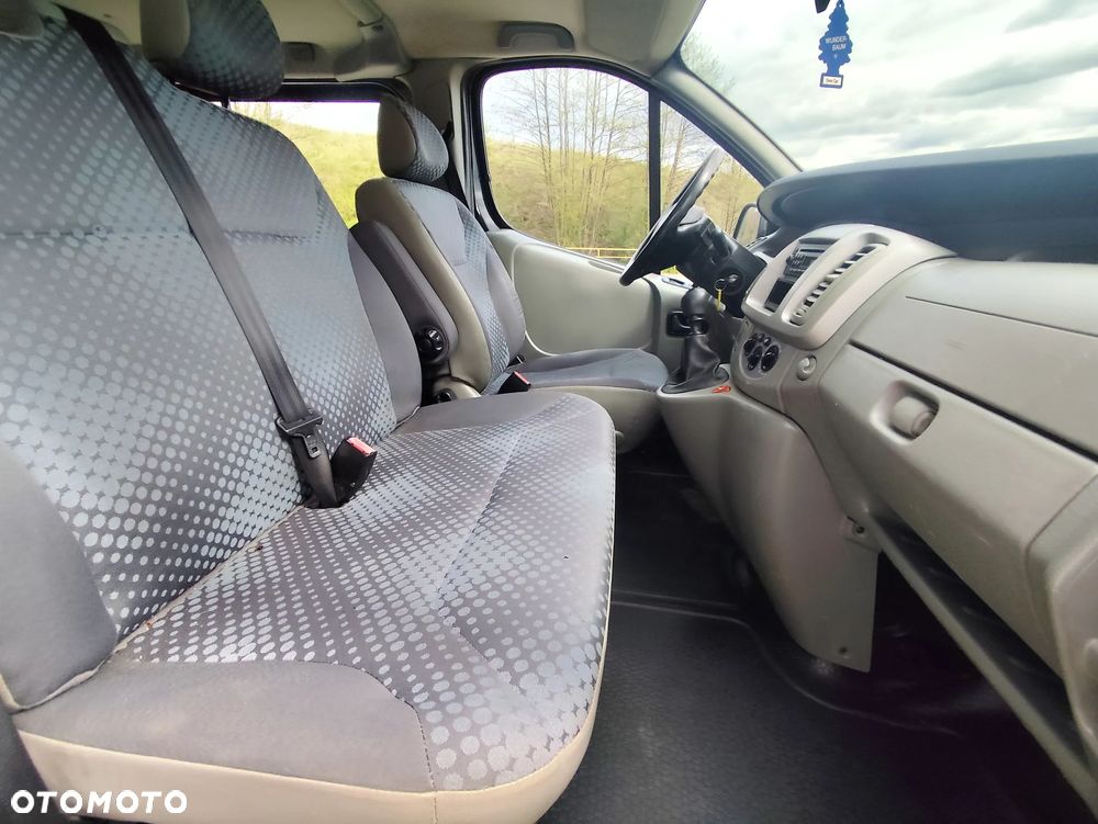 Renault Trafic - 23