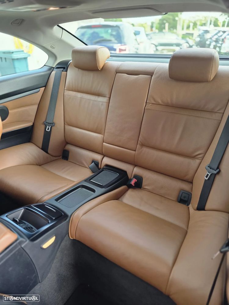 BMW 320 d Coupe - 18