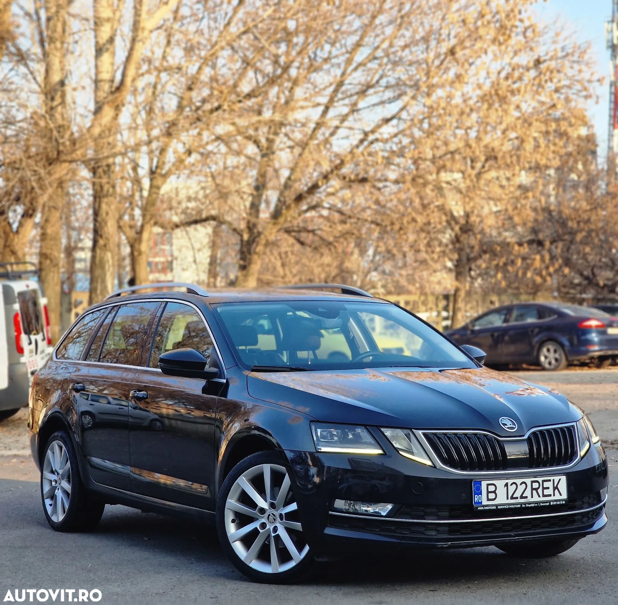 Skoda Octavia Combi Diesel 1.6 TDI DSG Style - 1
