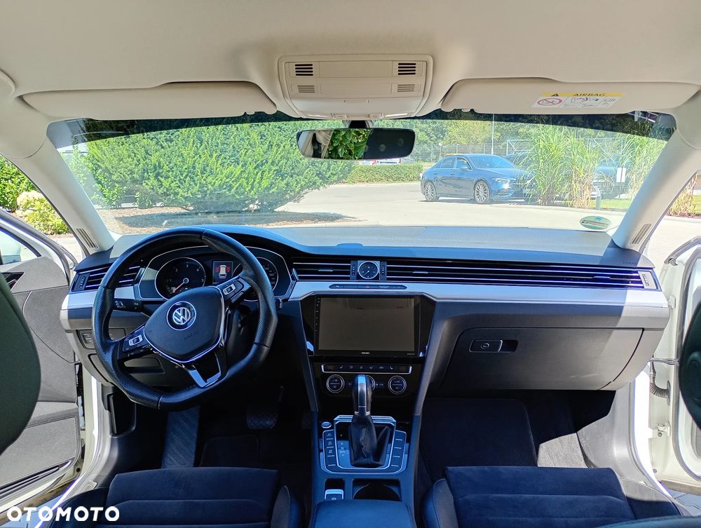 Volkswagen Passat 2.0 TDI Bi-Turbo BMT 4Mot Highline DSG - 27