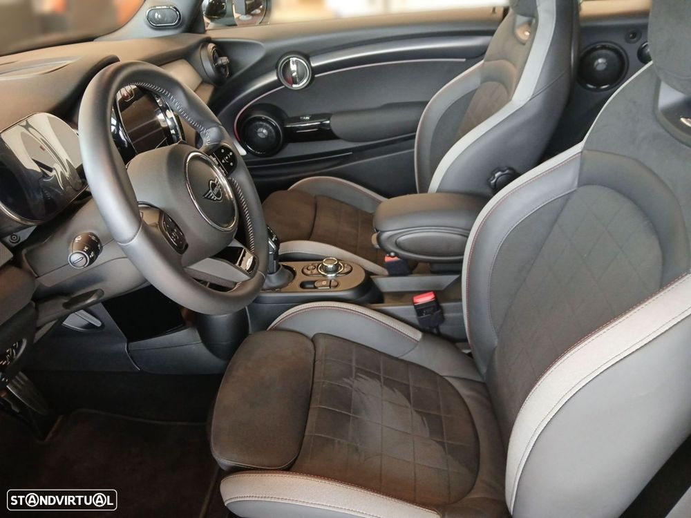 MINI Cabrio - 11