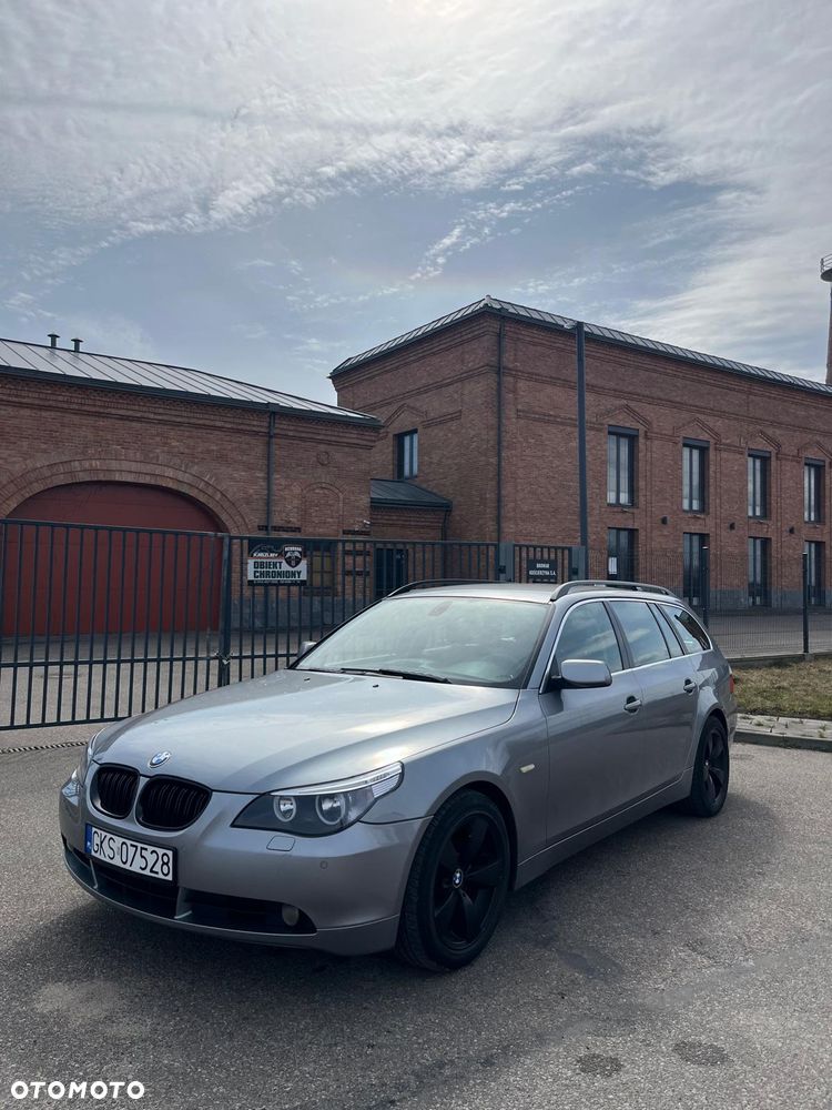 BMW Seria 5 525d - 17