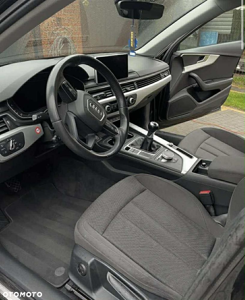 Audi A4 Avant 2.0 TDI - 8