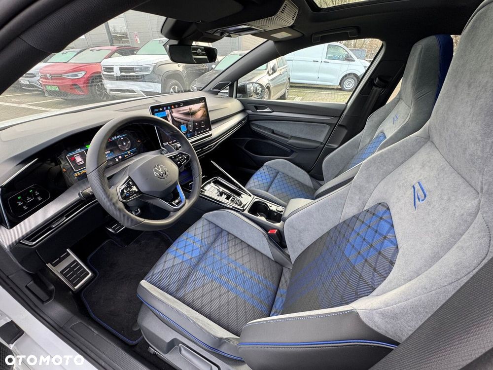 Volkswagen Golf - 13