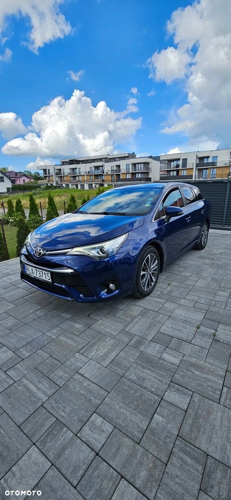 Toyota Avensis 1.8 Selection - 1