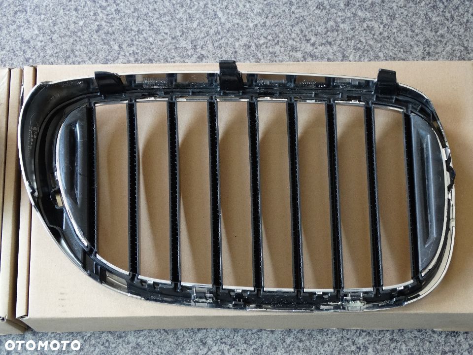 BMW G11 G12 Kratka Nerka Atrapa Grill Lewa + Prawa Chrom 7357011 7357012 7369903 7369904 7357015 7357012 - 7