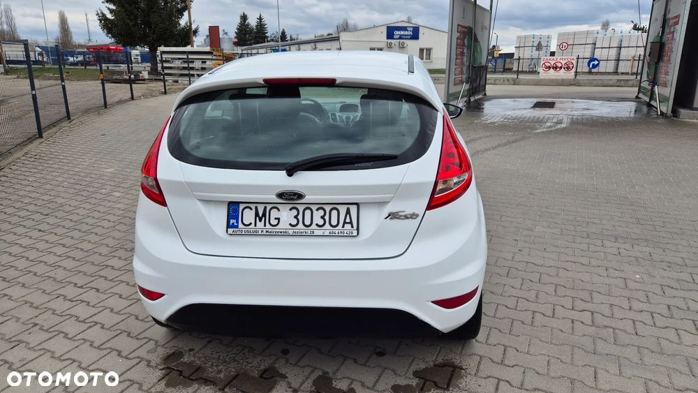 Ford Fiesta 1.25 Trend Edition - 6