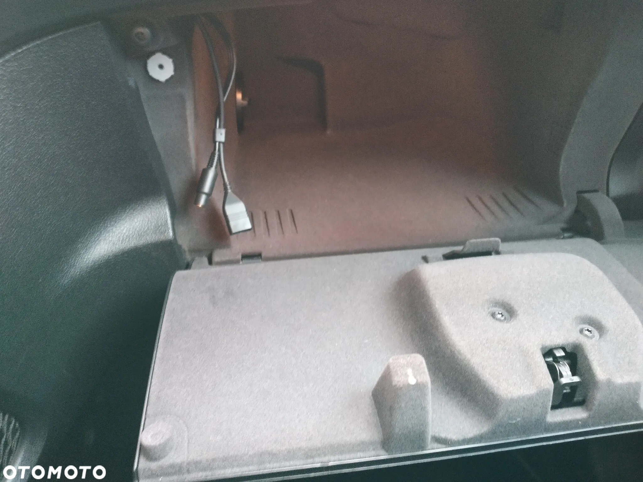 Ford S-Max - 21