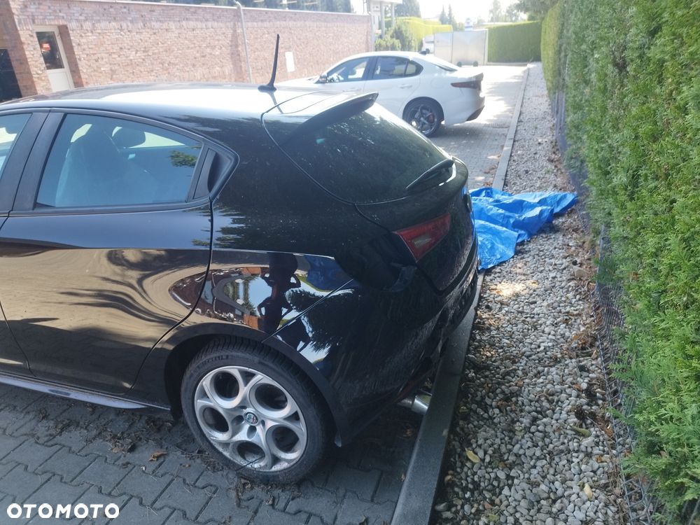 Alfa Romeo Giulietta 2.0 JTDM - 4