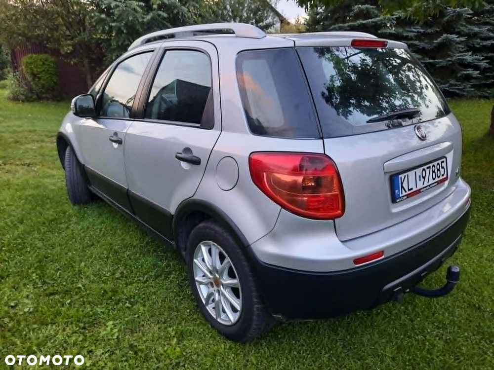 Fiat Sedici 1.6 16V 4x4 Emotion - 3