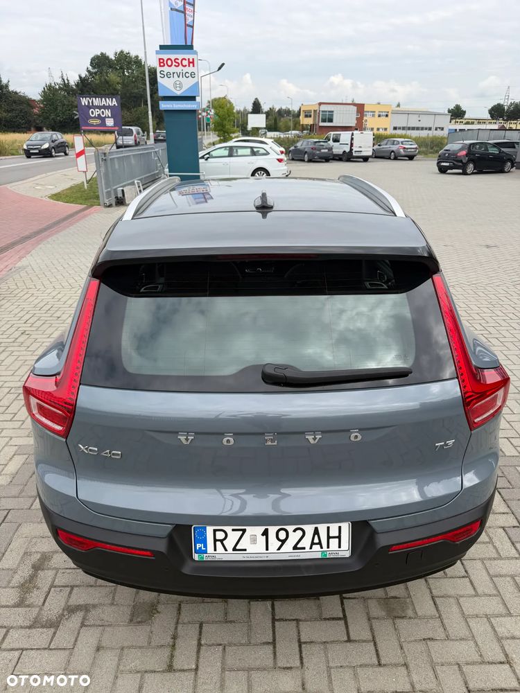 Volvo XC 40 T3 Momentum Pro - 31