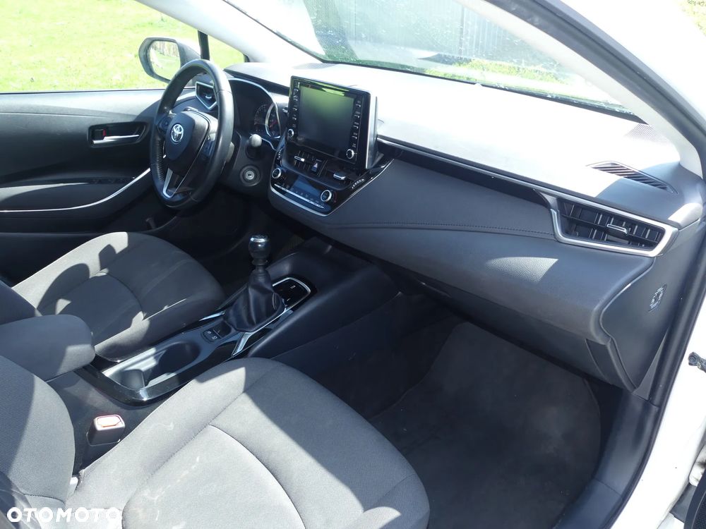 Toyota Corolla 1.5 Comfort - 32