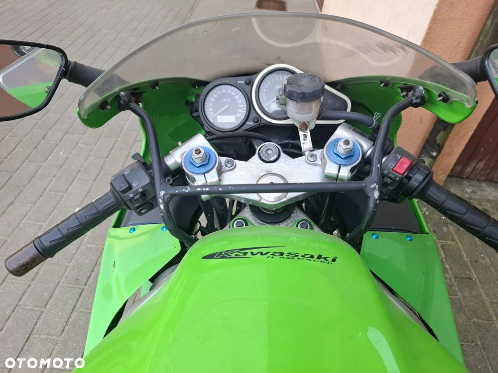 Kawasaki Ninja - 11