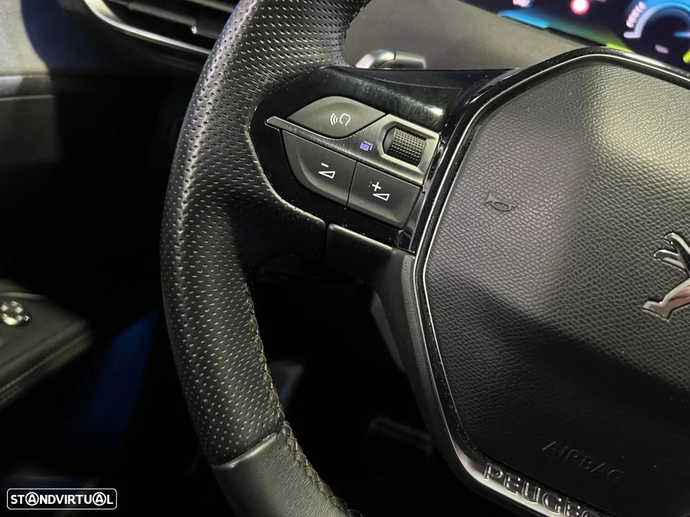 Peugeot 3008 1.6 Hybrid GT Pack e-EAT8 - 20