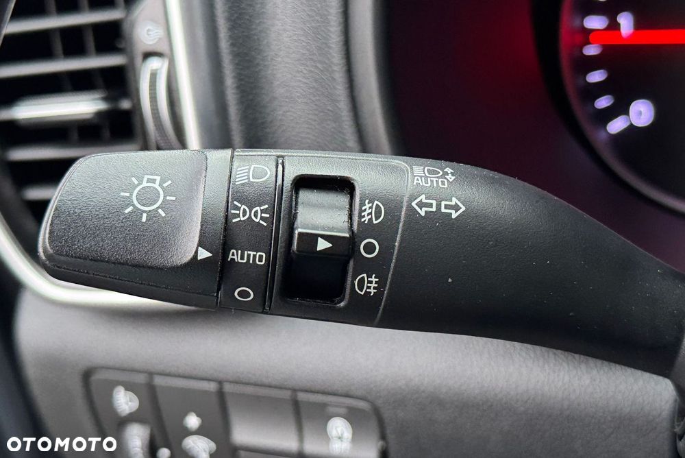 Kia Sportage 1.6 CRDI L Business Line 2WD DCT - 33