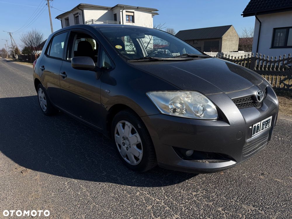 Toyota Auris 2.0 D-4D Edition - 1