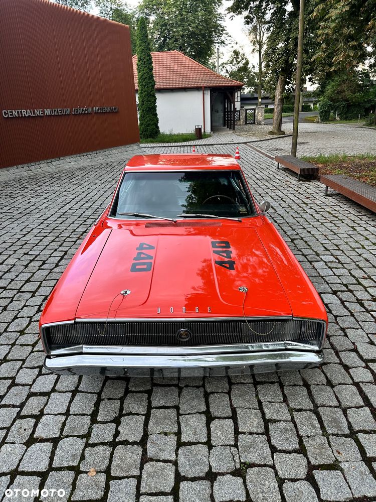 Dodge Charger - 11