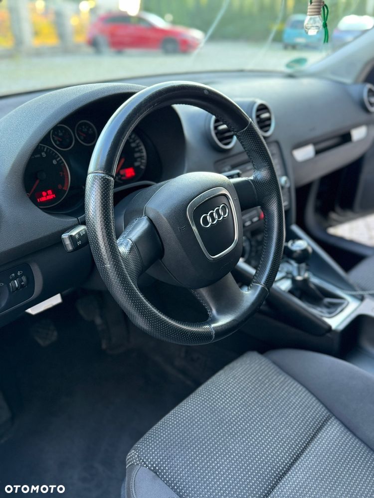 Audi A3 Sportback 1.6 Ambition - 10